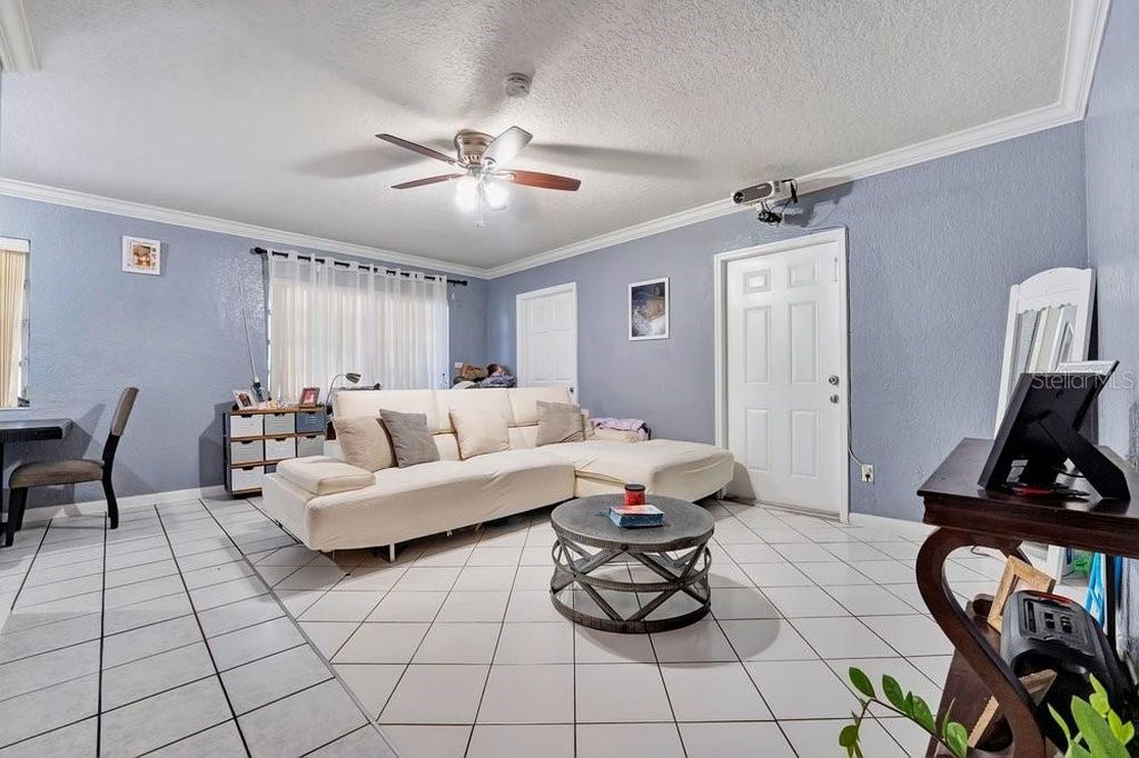 1530 NE 43RD COURT, photo 5