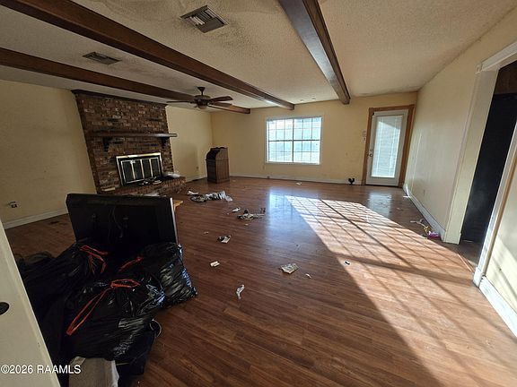 3rd image of 104 Rue Le Bois