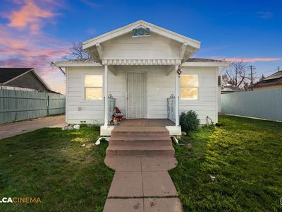 203 E Moneta Ave, Bakersfield, CA, 93308