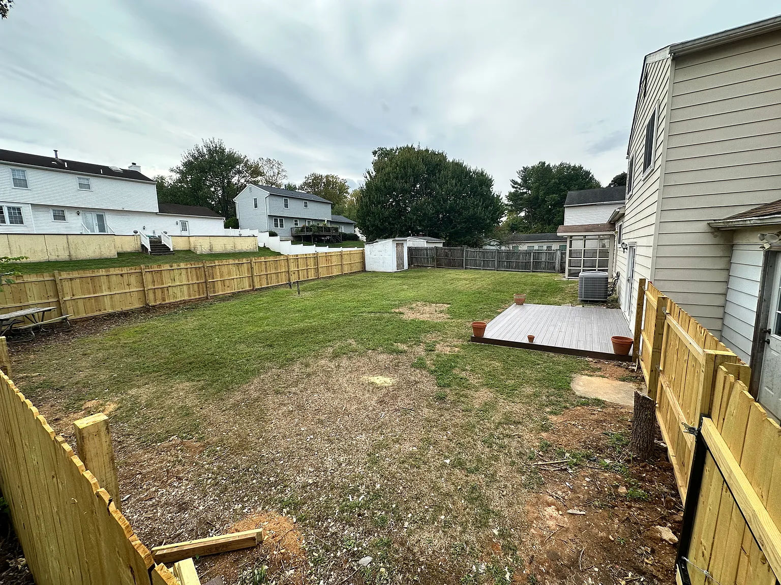 5 bed, 1676 sqft, $3,500 — Photo 4