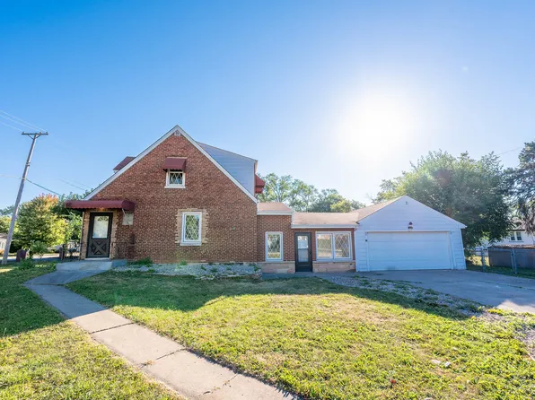 225 Spruce Ave, Bensenville, IL 60106