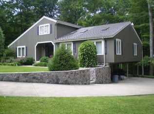 321 Chestnut Hill Rd, Summersville, WV 26651