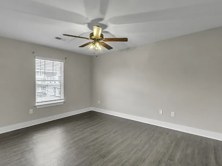 148 Cox St — Photo 23