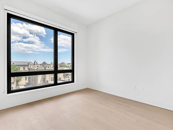 4th image of 550 Vanderbilt Ave APT 1418