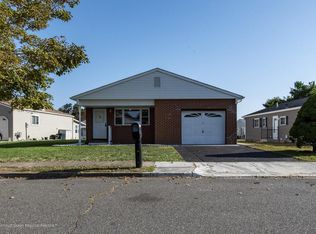 40 Vail St, Toms River, NJ 08757