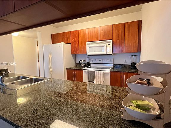 5th image of 1200 Brickell Bay Dr APT 2018