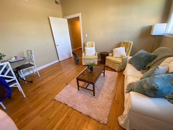 3rd image of 606 N Roan St #608-100