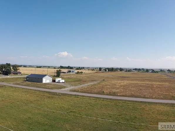 292 N 2340 E, Saint Anthony, ID 83445