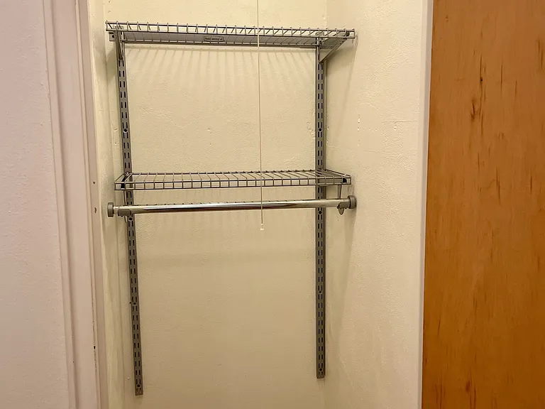 Virginia Apartments — Photo 10