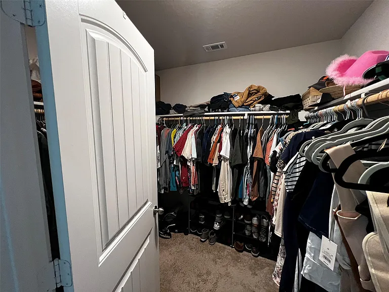 1009 Marvin Way — Photo 24
