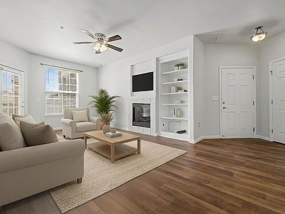 4th image of 1425 Blue Sky Cir #15-103