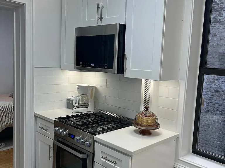 595 Metropolitan Ave #D3 — Photo 3
