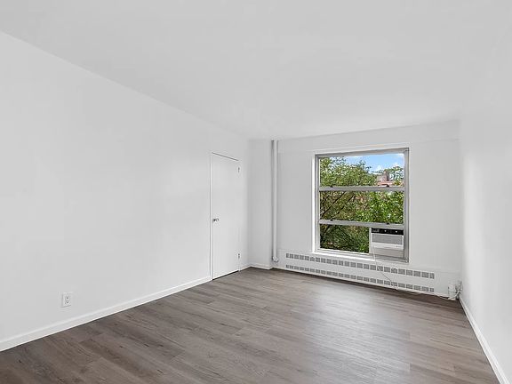 4th image of 80 La Salle St APT 5A