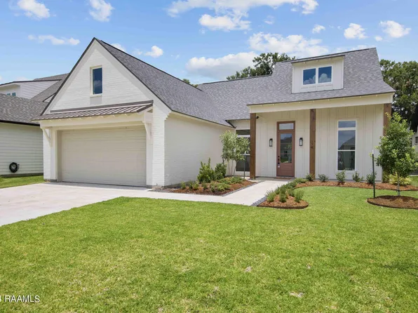 118 Cape Town Ave, Youngsville, LA 70592