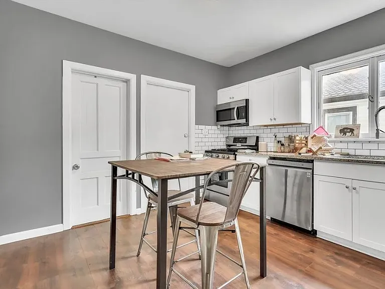 47 Abbottsford Pl #1 — Photo 8