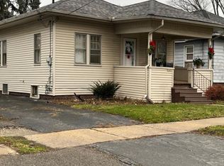 1032 Ossington Ave #A, Flint, MI 48507