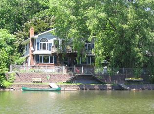 27 Oakledge Park, Saugerties, NY 12477