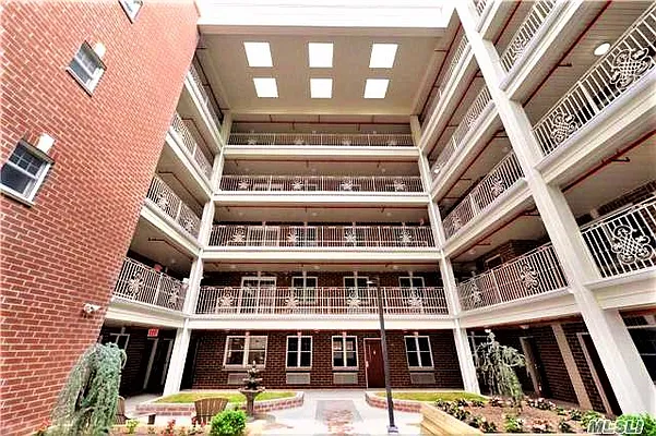 Rented by Remax City Square | media 18