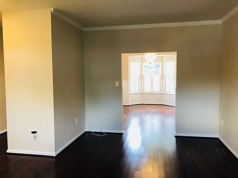 11 Catherine Ln — Photo 8