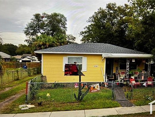 1st image of 2030 20th St S