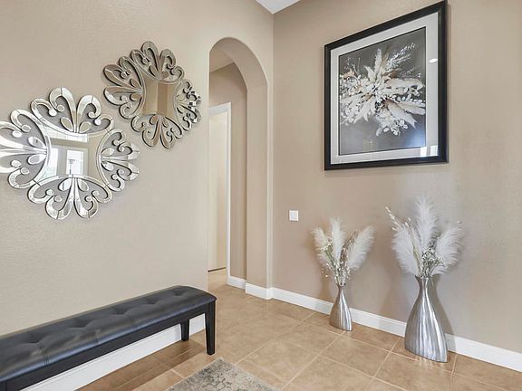 5th image of 80370 Camarillo Way