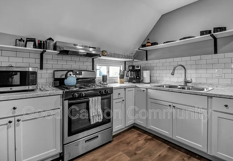 1246 West Ave #2 — Photo 4