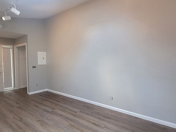 3rd image of 1030 N 20th St #4