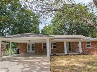 18 Flag Rd, Little Rock, AR 72205