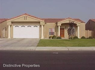 2718 Giovanetti Ave, Bakersfield, CA 93313