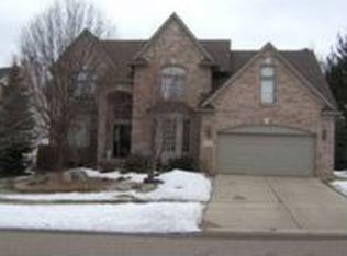 1759 Chase Dr, Rochester, MI 48307
