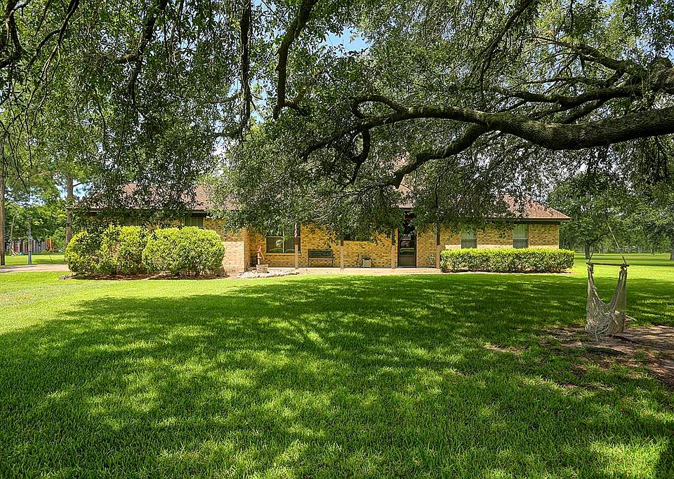 1st image of 1213 Texas Ave