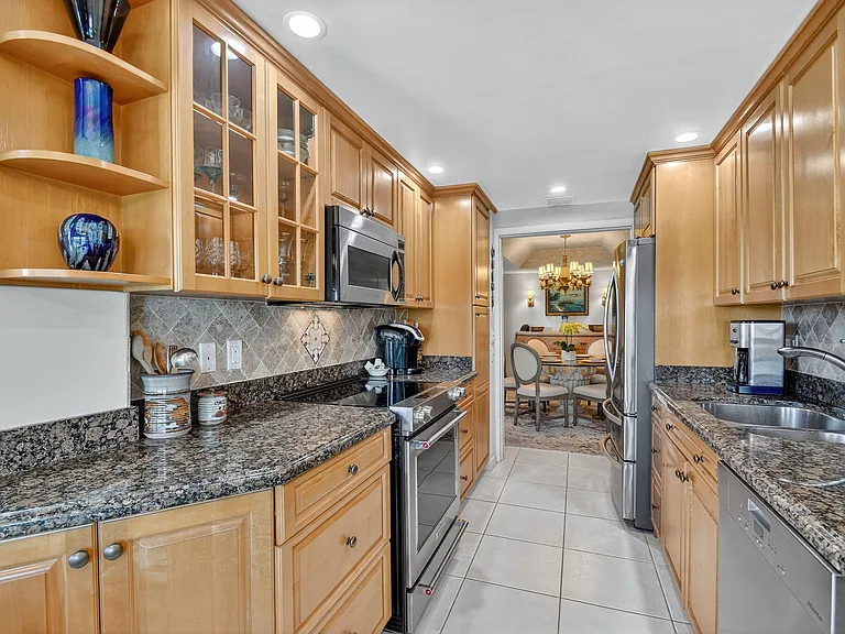 3589 S Ocean Blvd #608 — Photo 33