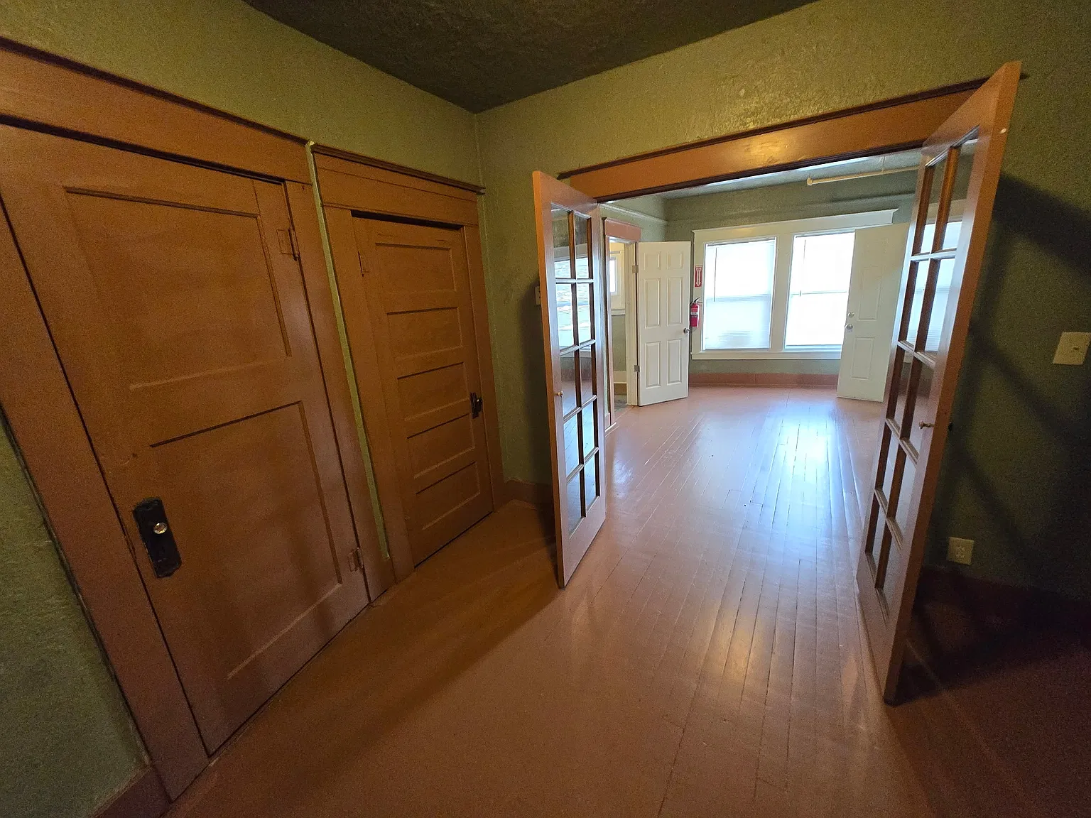 1 bed, 408 sqft, $1,050 — Photo 3