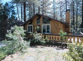 6139 Cardinal Rd, Wrightwood, CA 92397