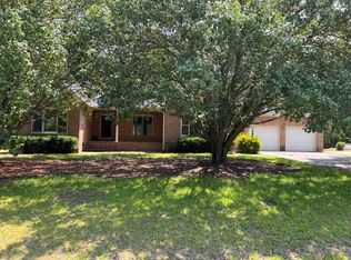 1113 Four Wood Dr, Fayetteville, NC 28312