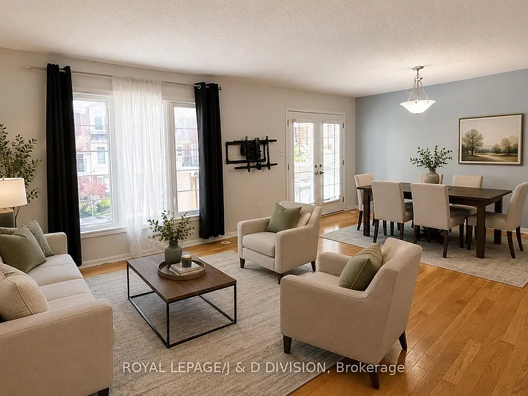 52 Ayers Cres — Photo 7