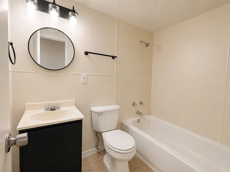 610 Montgomery Dr #SO251 — Photo 5