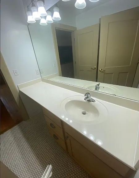 Theresa Park Loft Apartments — Photo 36