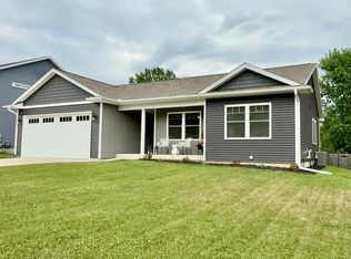 122 Grandview St, Galesburg, MI 49053