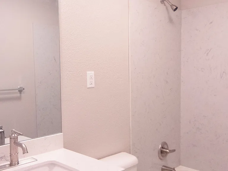 2810 W Northern Lights Blvd — Photo 3