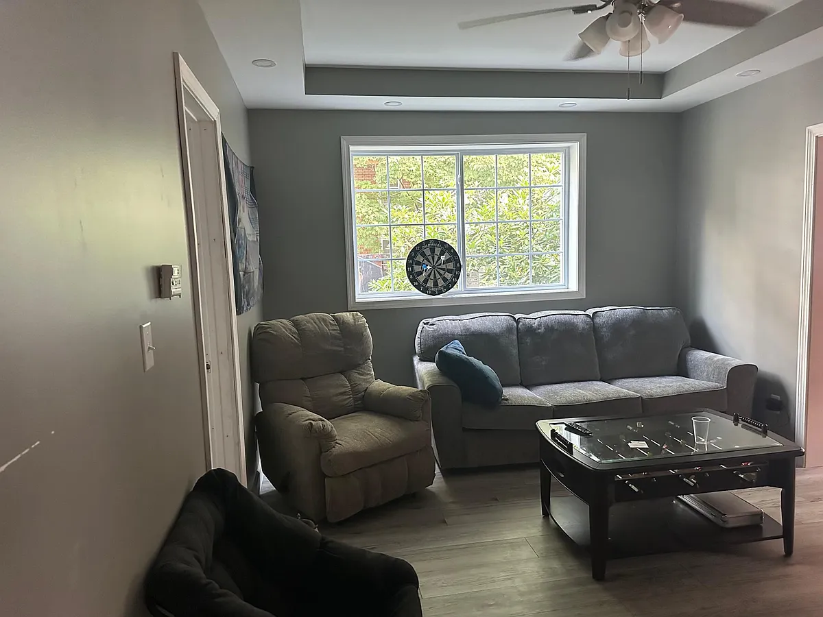 Building Photo - 131 Groton Ave #1