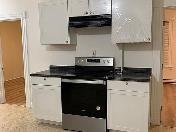 2nd image of 20 James St #1