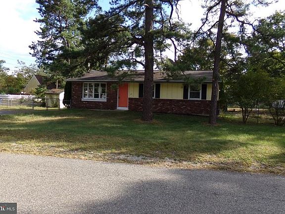 2nd image of 24 Cherokee Dr