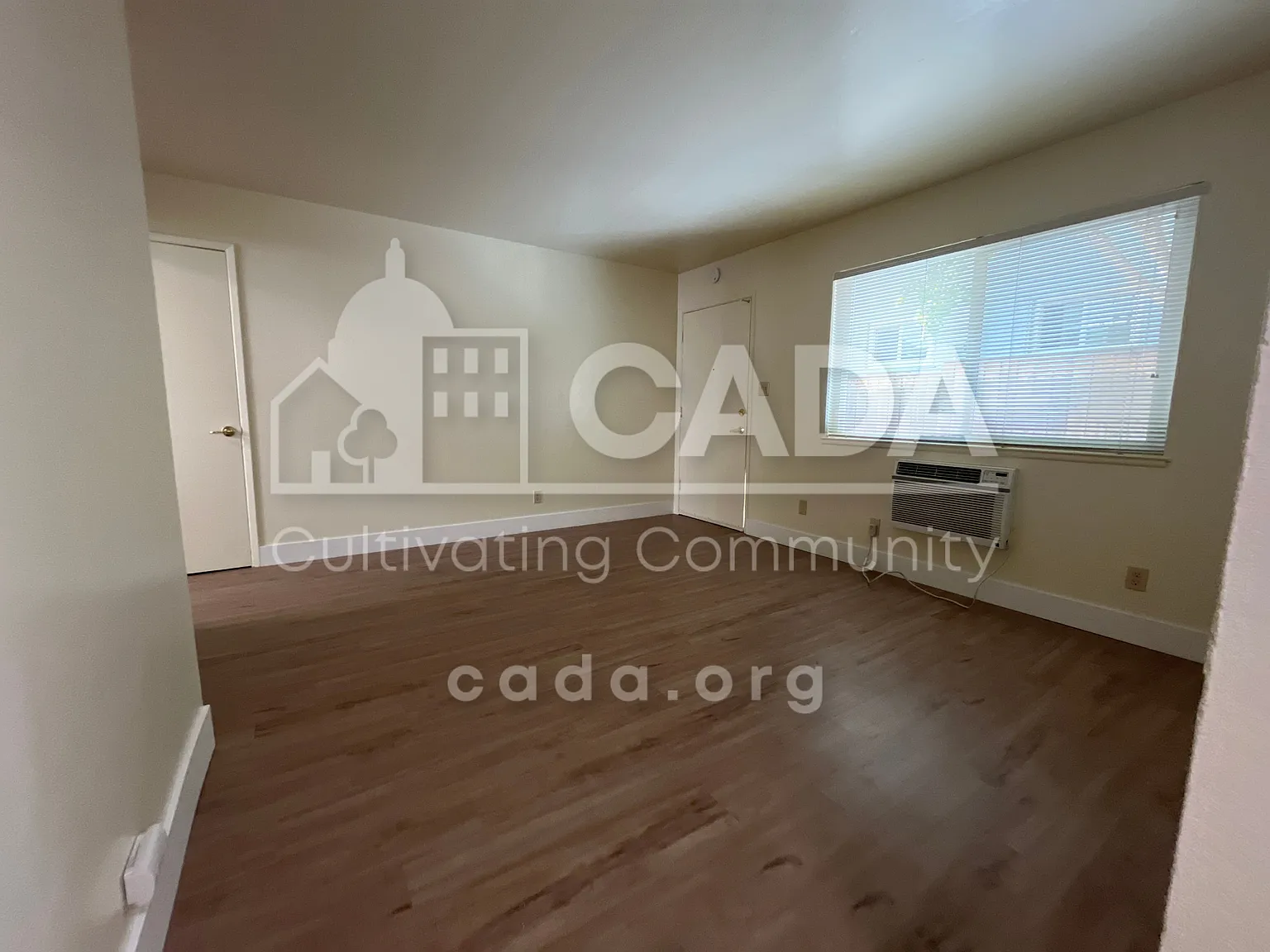 1 bed, 555 sqft, $1,520 — Photo 2