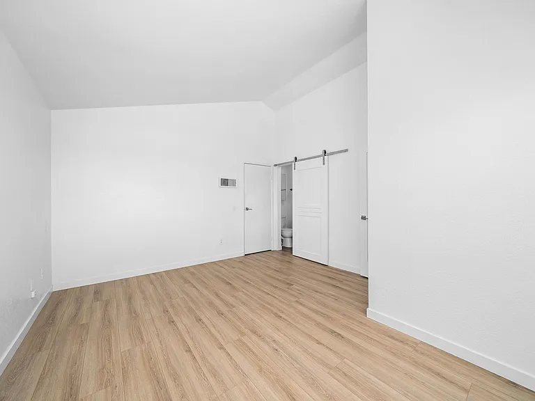 1101 Colusa St #1 — Photo 29