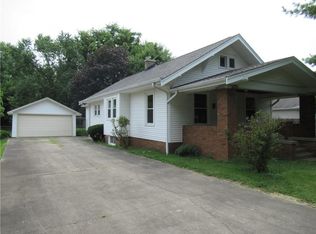 2403 7th St, Columbus, IN 47201