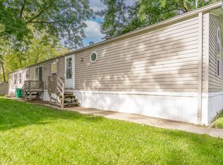 18 Birch St, Minooka, IL 60447
