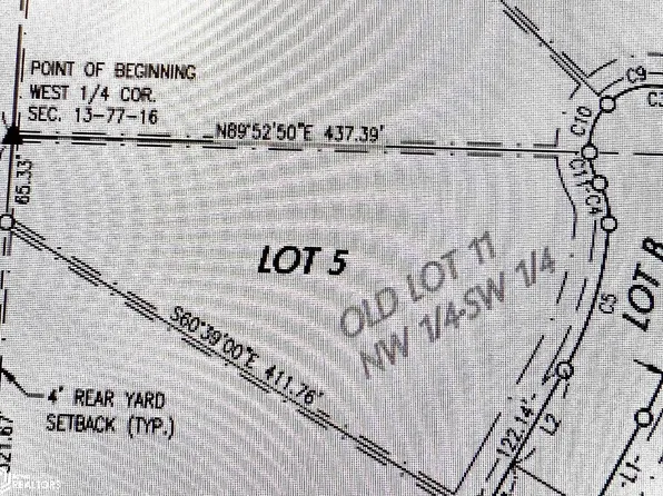 104 N Cedar Cir, New Sharon, IA 50207