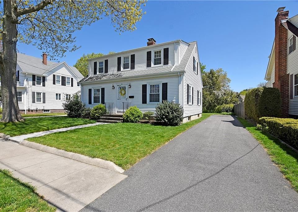 21 Pavilion Ave, Rumford, RI 02916 Zillow