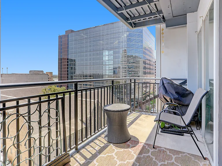 800 Brazos St #1107 — Photo 17